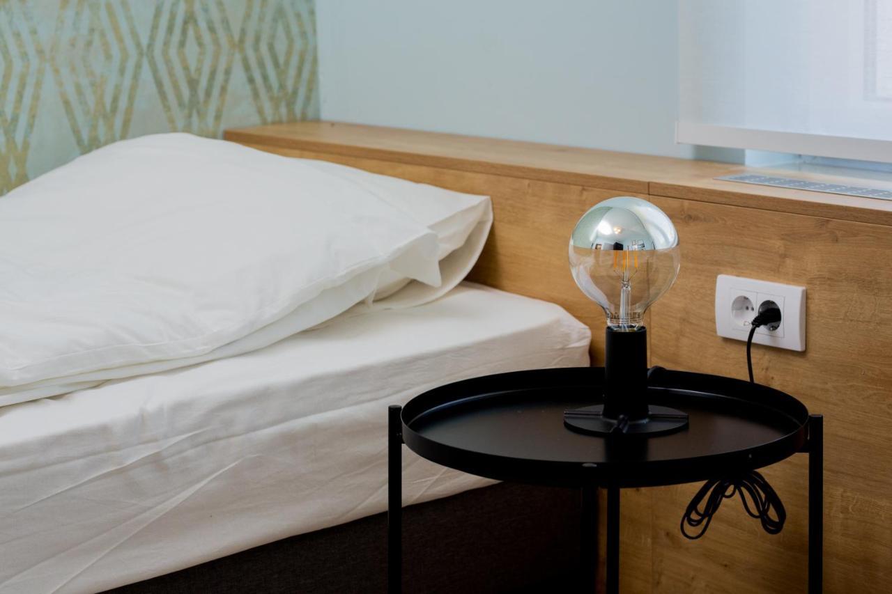 Apartman Zeka Paragvajac Apartment Суботица Екстериор снимка