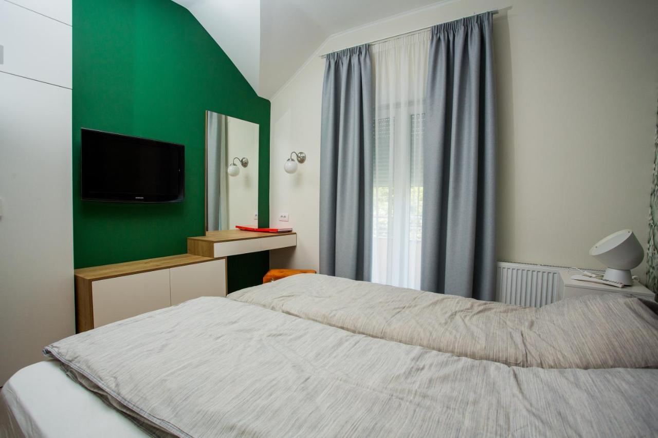 Apartman Zeka Paragvajac Apartment Суботица Екстериор снимка